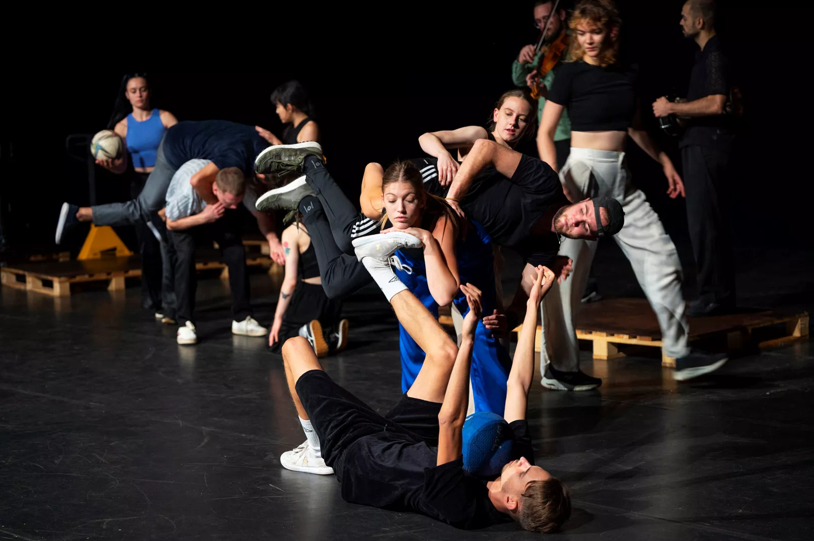 Corpo Maquina - It takes a child to raise a village / Football Meets Dance